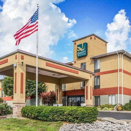 Quality Inn & Suites Лоренсберг Экстерьер фото
